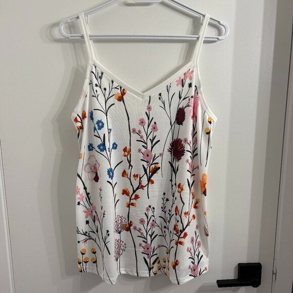 Source Unknown Tops - NWOT Floral Tank Top